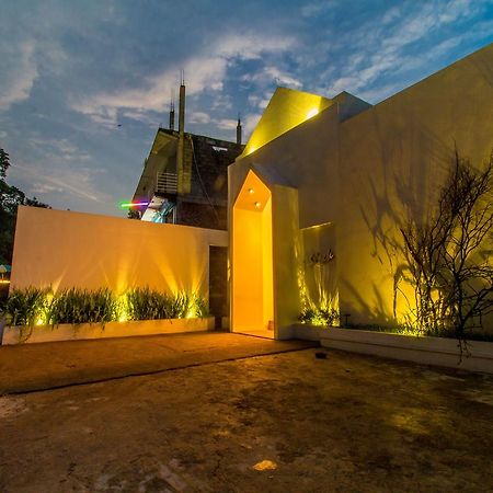 Sleek Hotel Kegalle Exterior photo