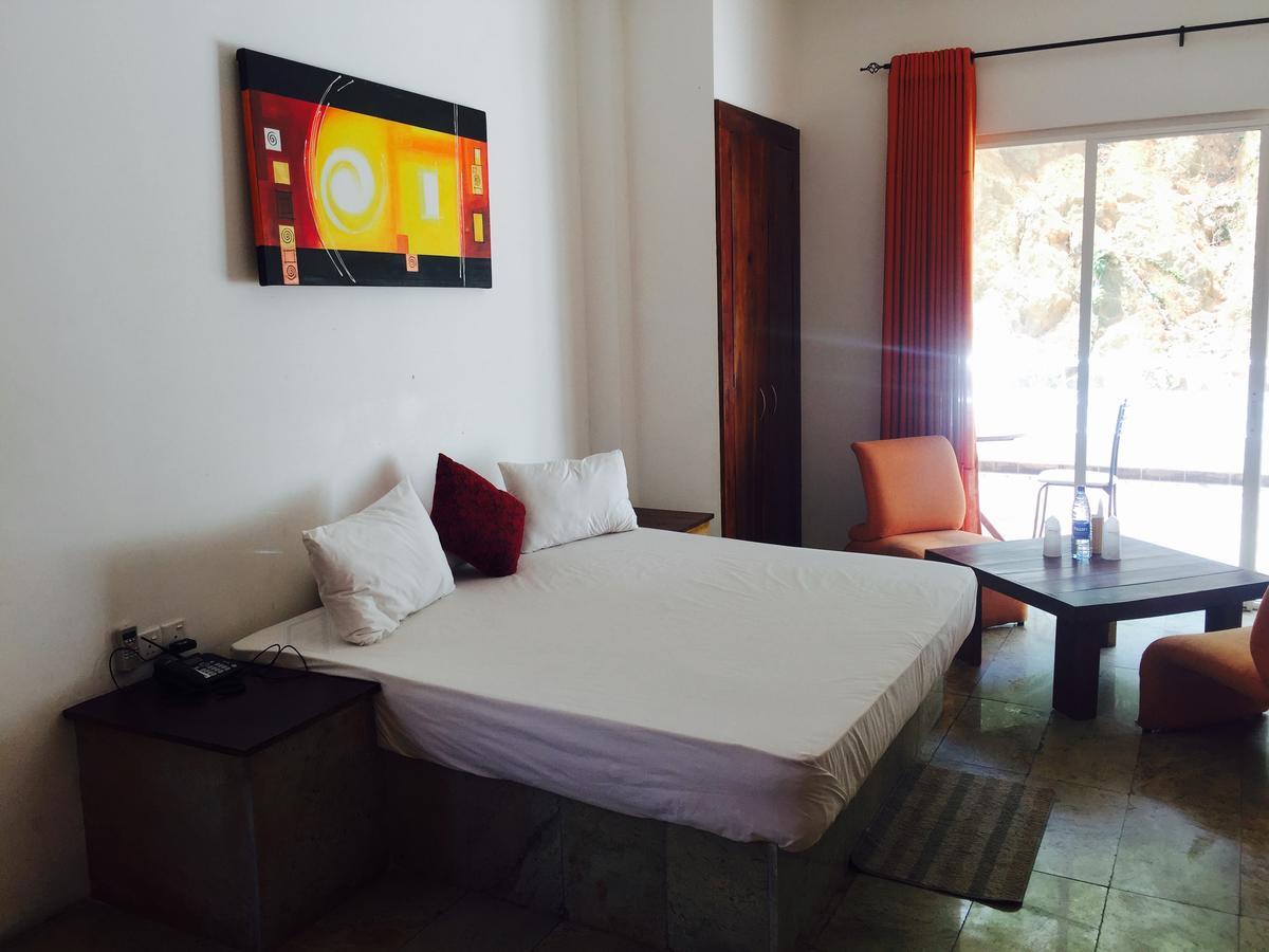 Sleek Hotel Kegalle Exterior photo
