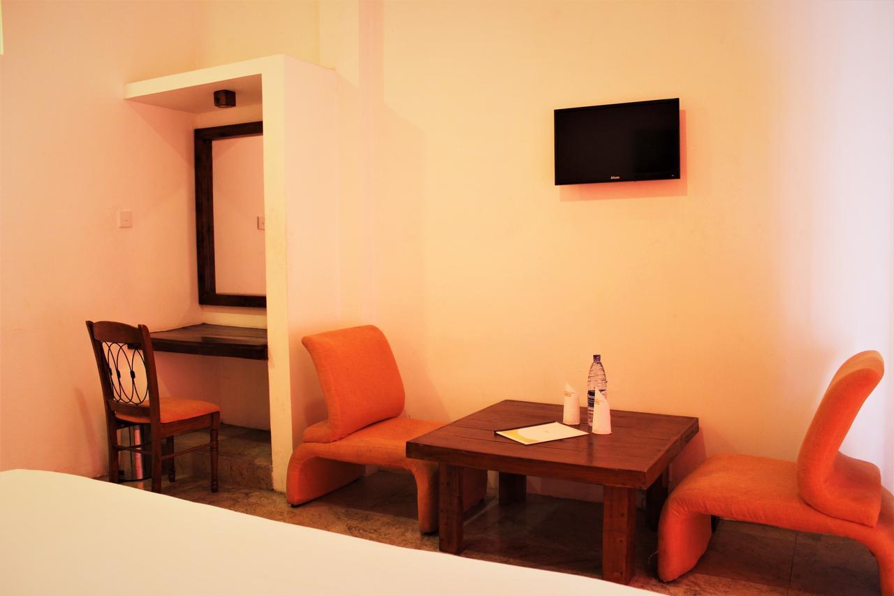 Sleek Hotel Kegalle Exterior photo